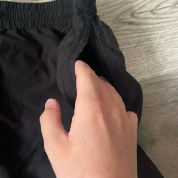 Madewell Black Athletic Shorts Lightweight Elastic Waist womens size medium - Picture 3 of 5